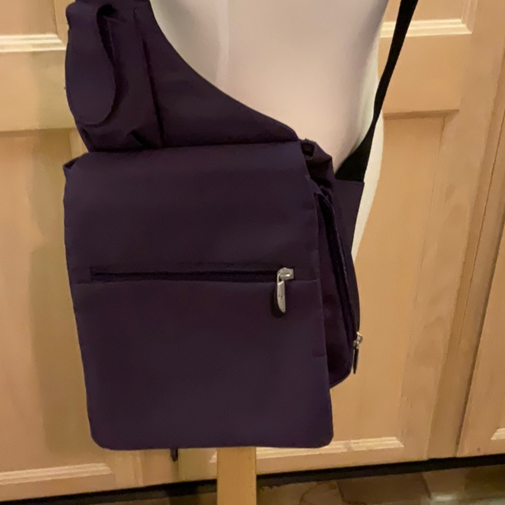 Electronics travel bag